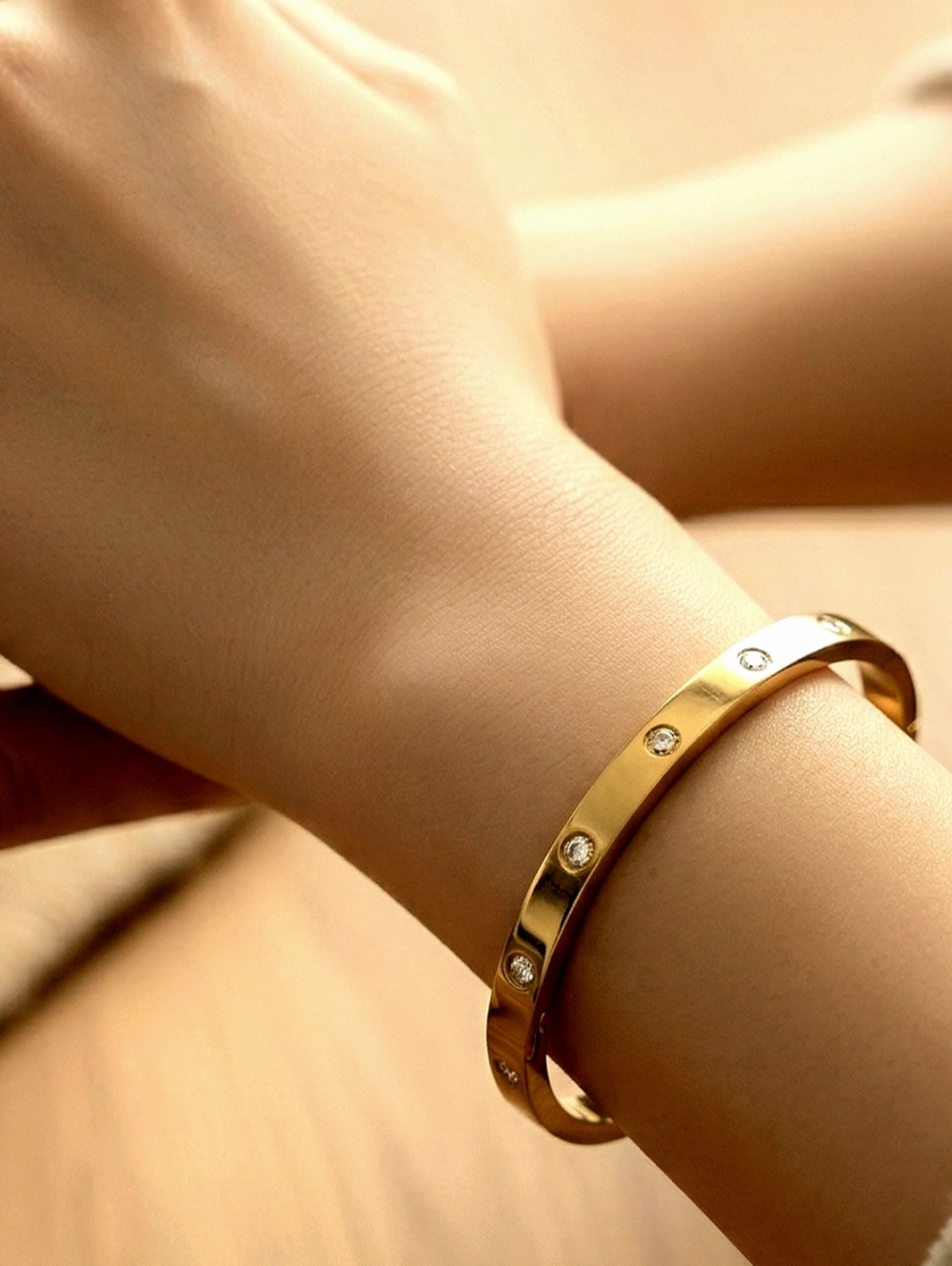 Kate Spade Set In Stone Hinged Bangle